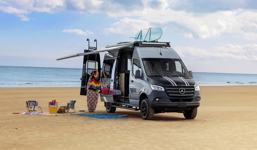 Top 5 Reasons Why Mercedes-Benz of Orange County is Your Sprinter’s Happy Place.