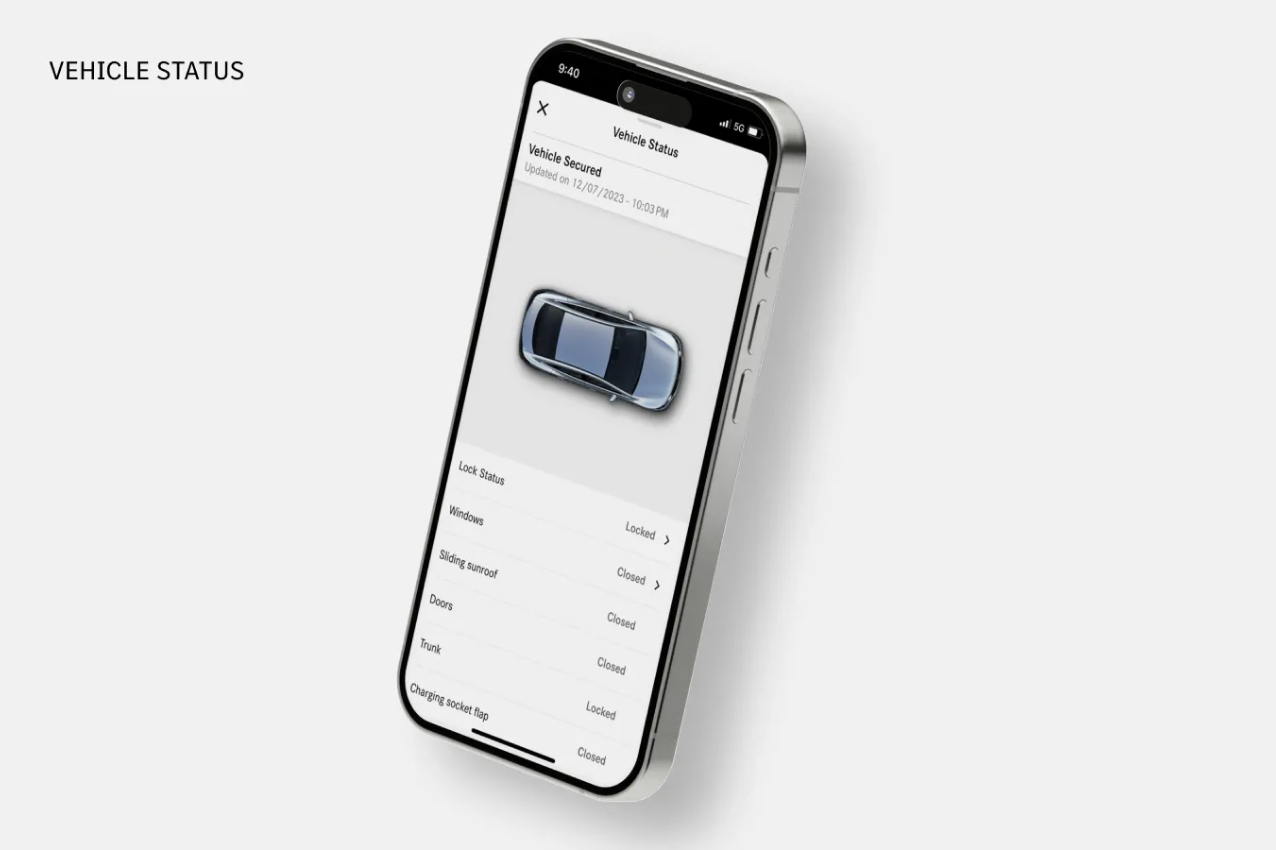 Smartphone showing vehicle status